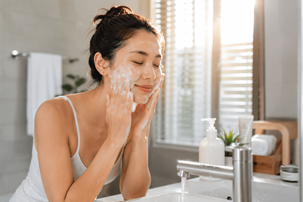 Natural skincare routine for reducing large pores